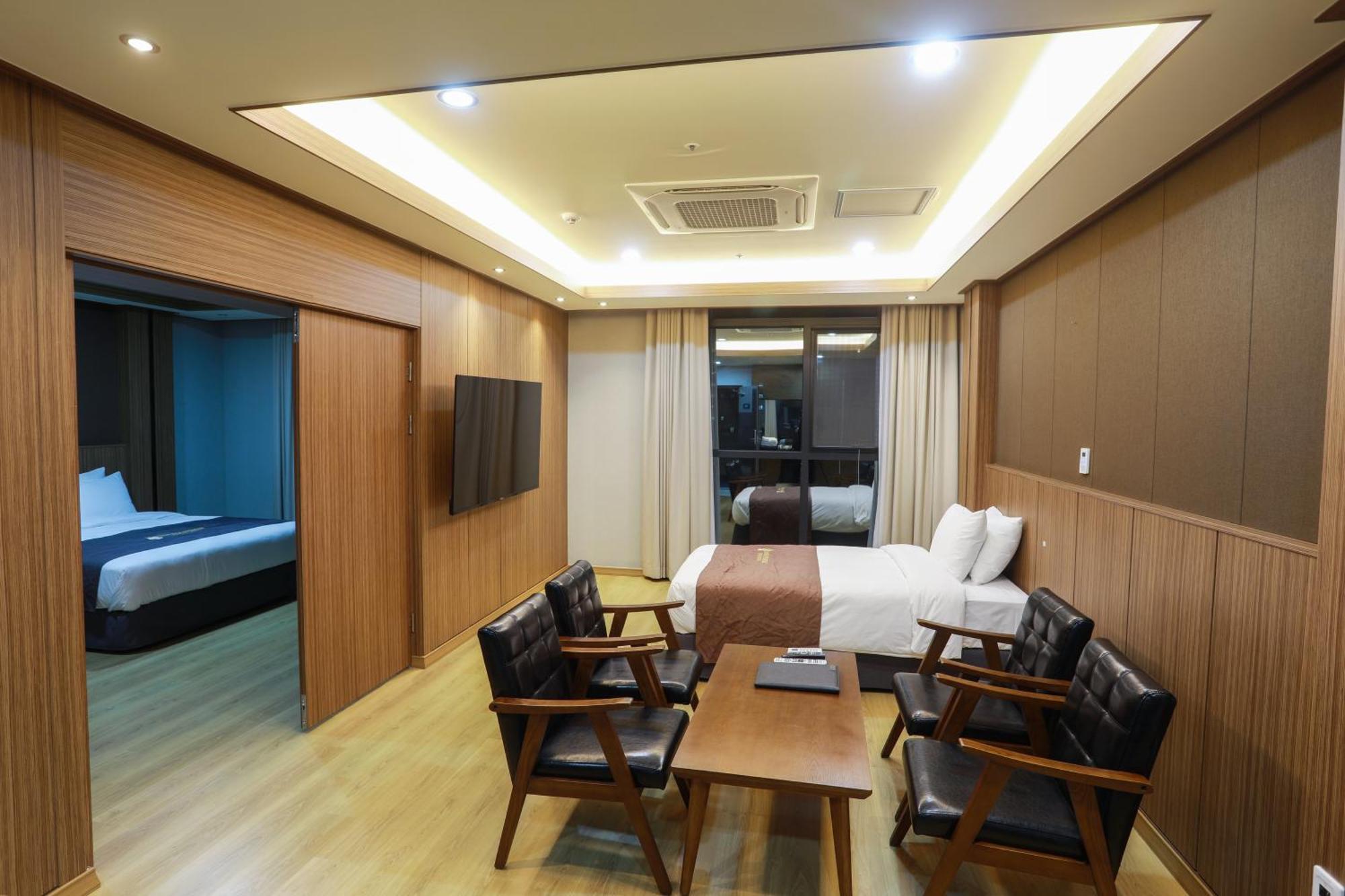 Benikea Hotel Seosan ภายนอก รูปภาพ