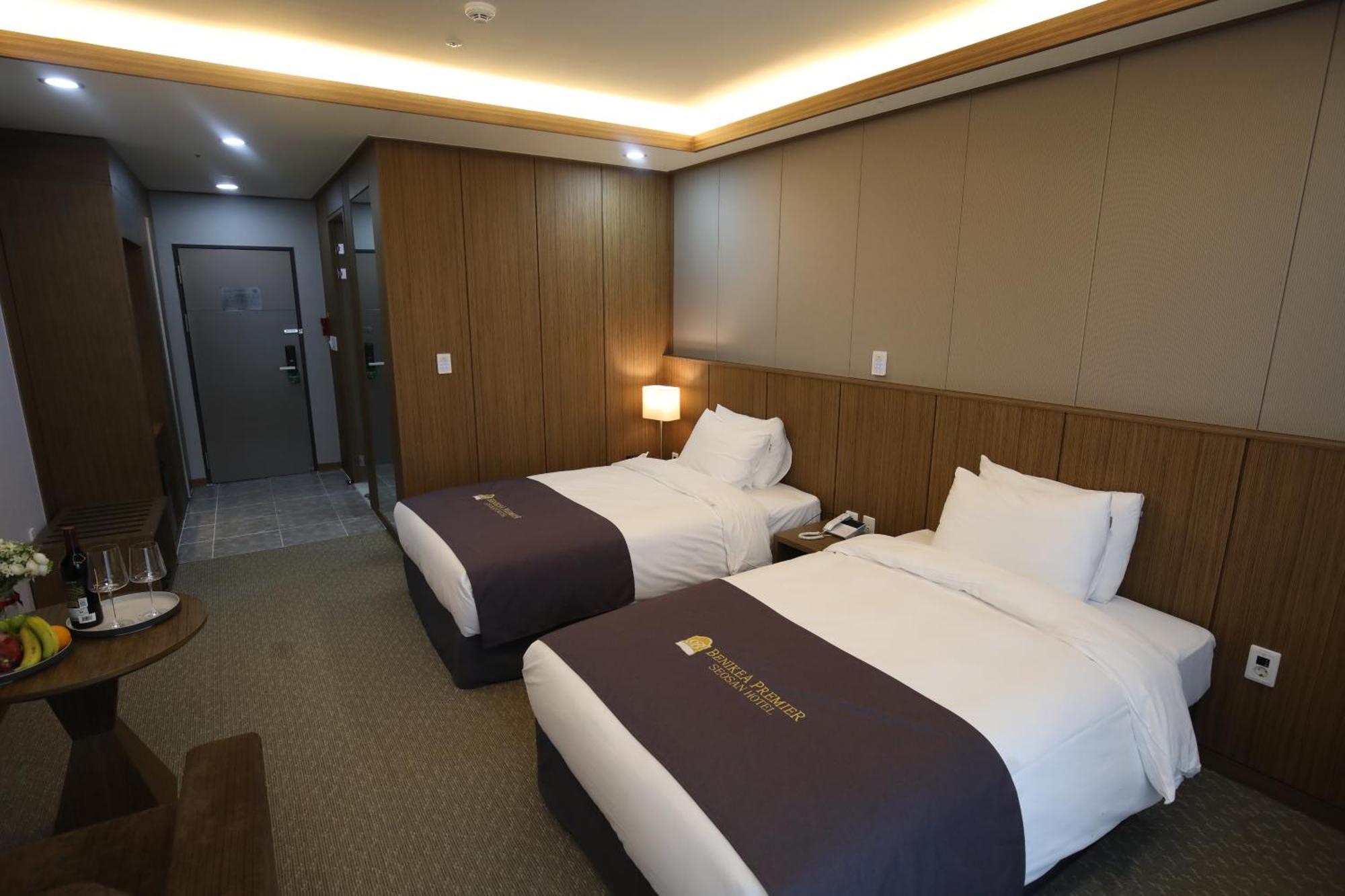 Benikea Hotel Seosan ภายนอก รูปภาพ